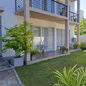 Silina Airport Transit & Bed & Breakfast Katunayake